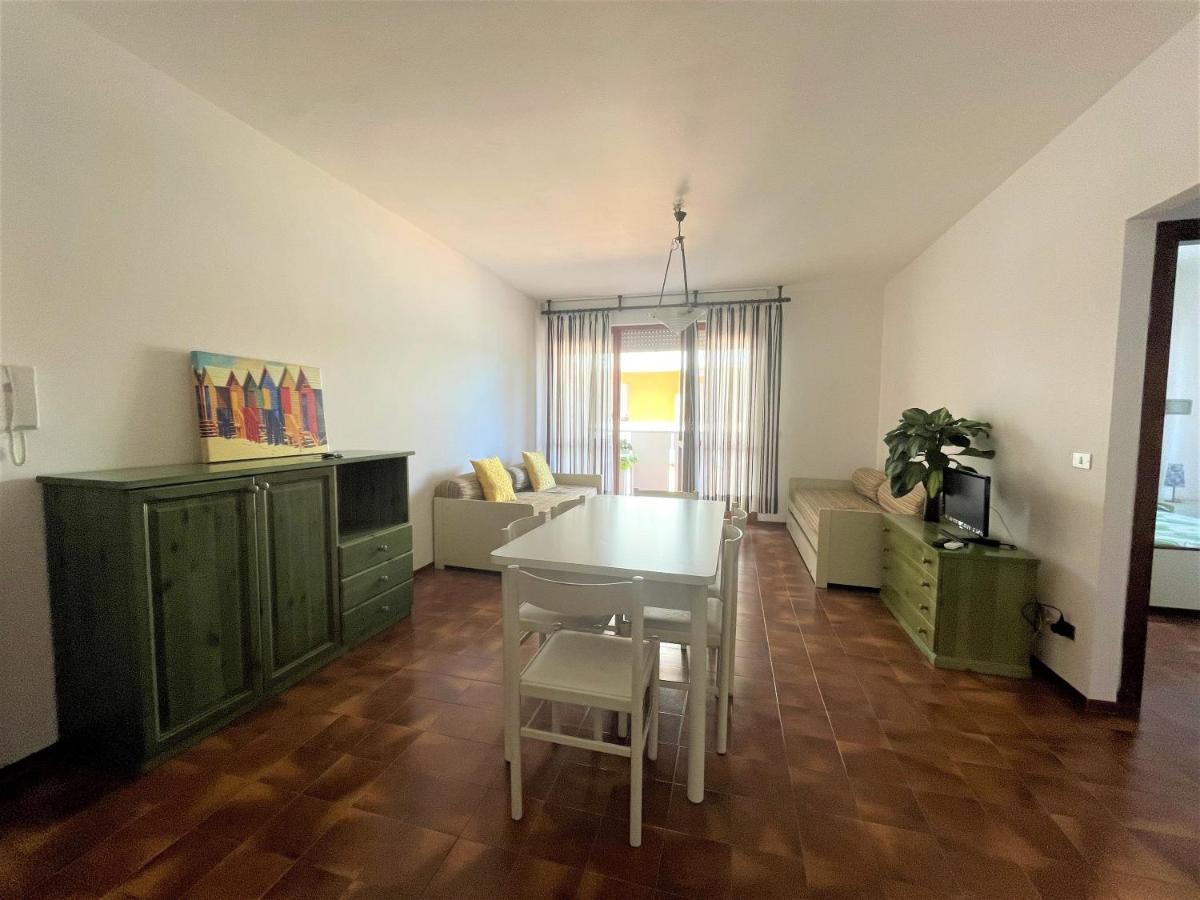 Apartment Stab -
